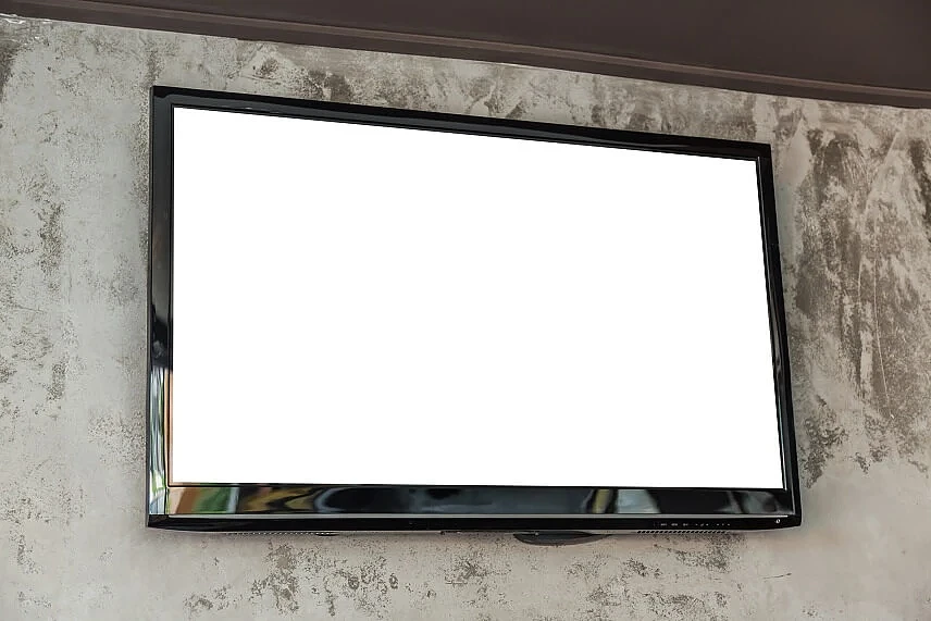 instalacja telewizora w kamperze