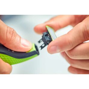 Ostrze%20wymienne%20Philips%20QP210-50%20OneBlade.03.jpg