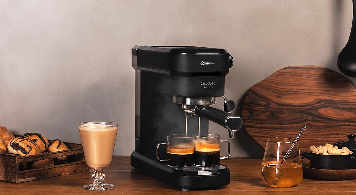 Ekspres%20kolbowy%20Cecotec%20Cafelizzia%20790%20Czarny-4.jpg