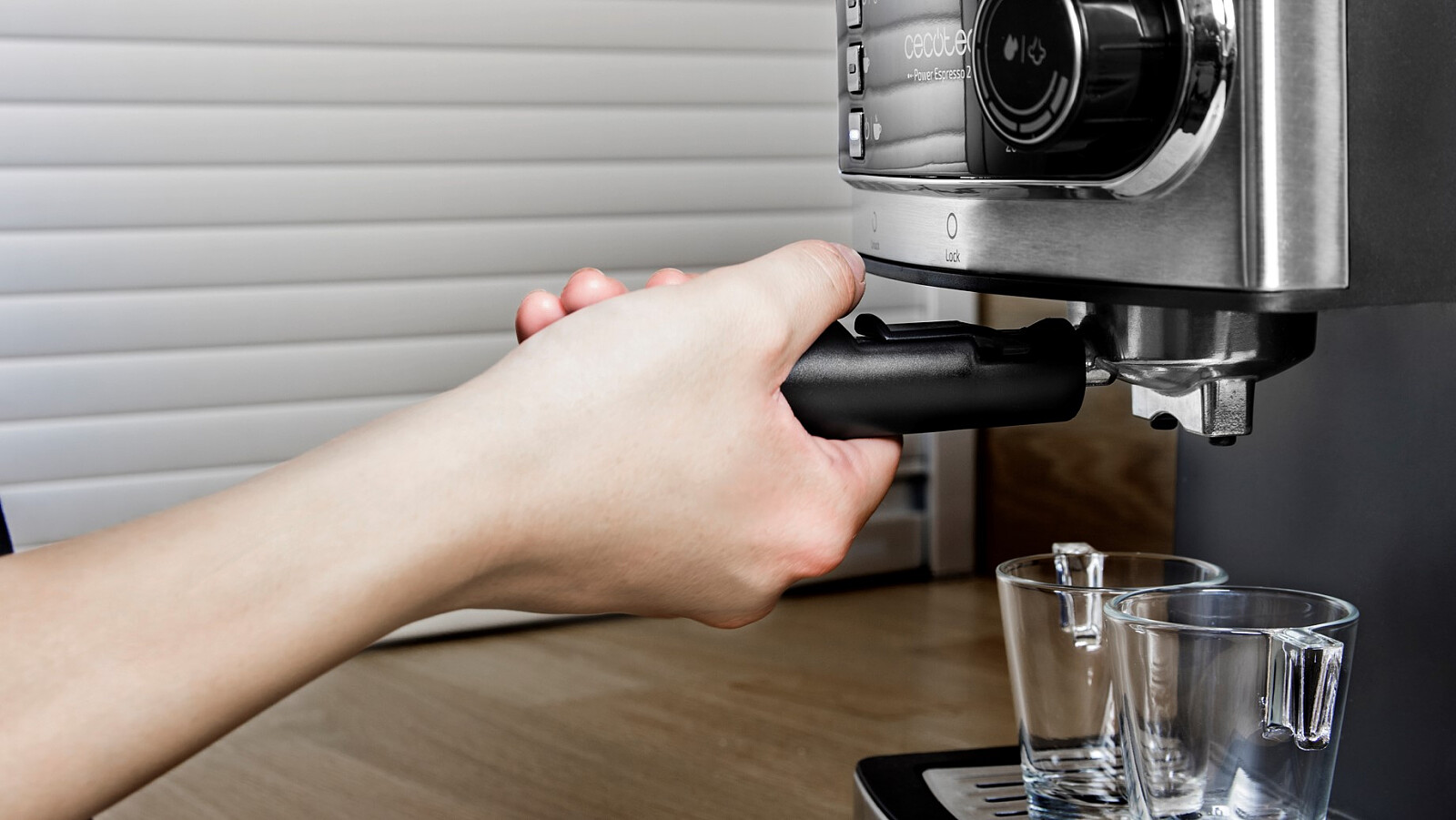 Ekspres%20kolbowy%20Cecotec%20Power%20Espresso%2020-2.jpg
