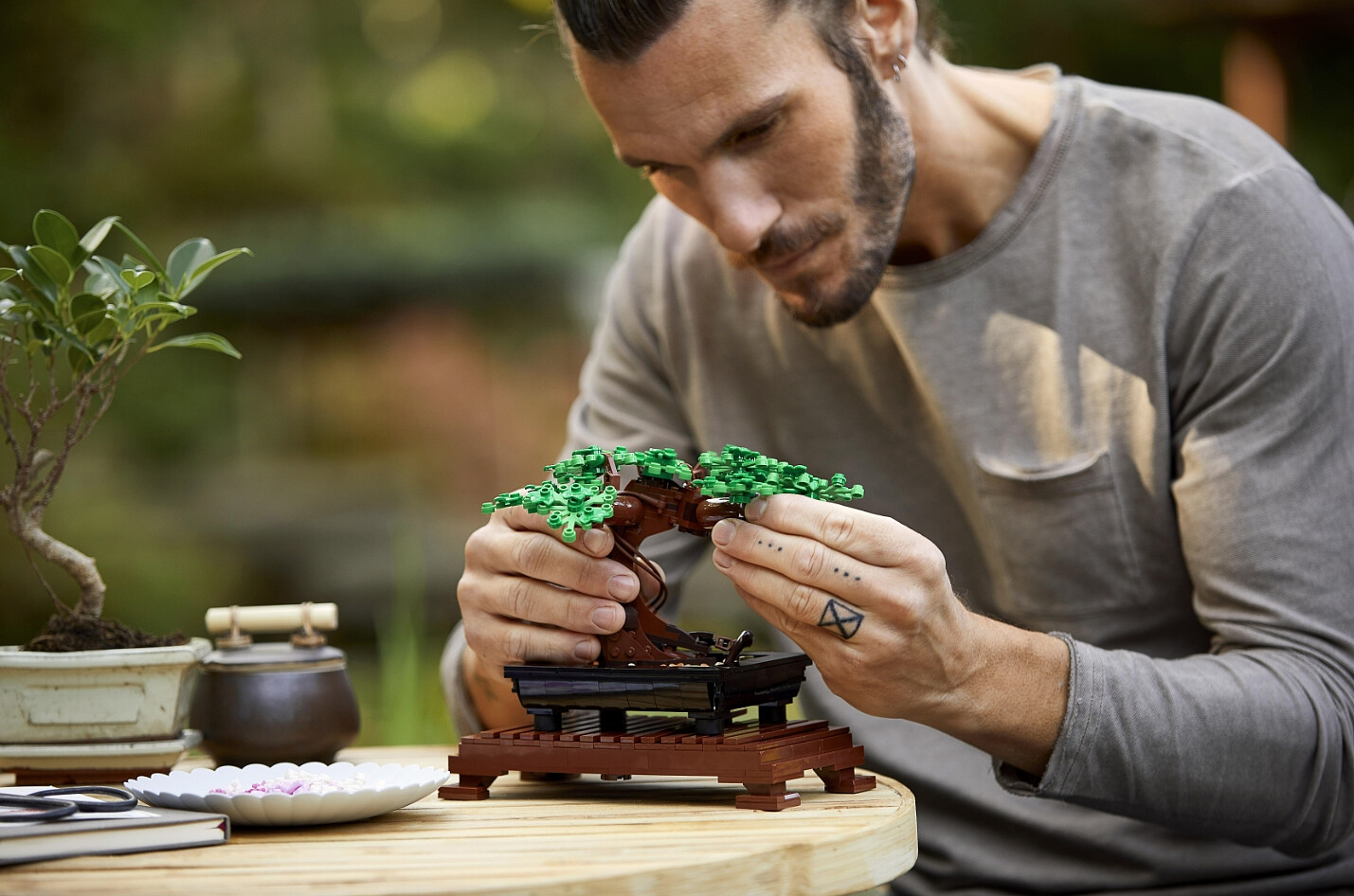 klocki-lego-icons-drzewko-bonsai-10281-prezentacja.jpg