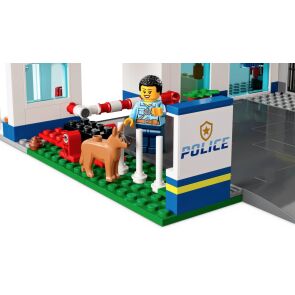 klocki-lego-city-posterunek-policji-60316-4.jpg