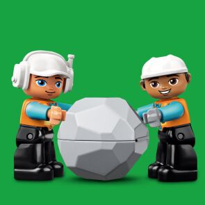 klocki-lego-duplo-ciezarowka-i-koparka-g%C4%85sienicowa-10931-figurki-i-glaz.jpg