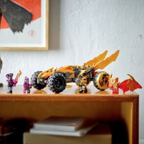 Klocki-lego-ninjago-smoczy-krazownik-cole-a-71769-prezentacja-zestawu.jpg