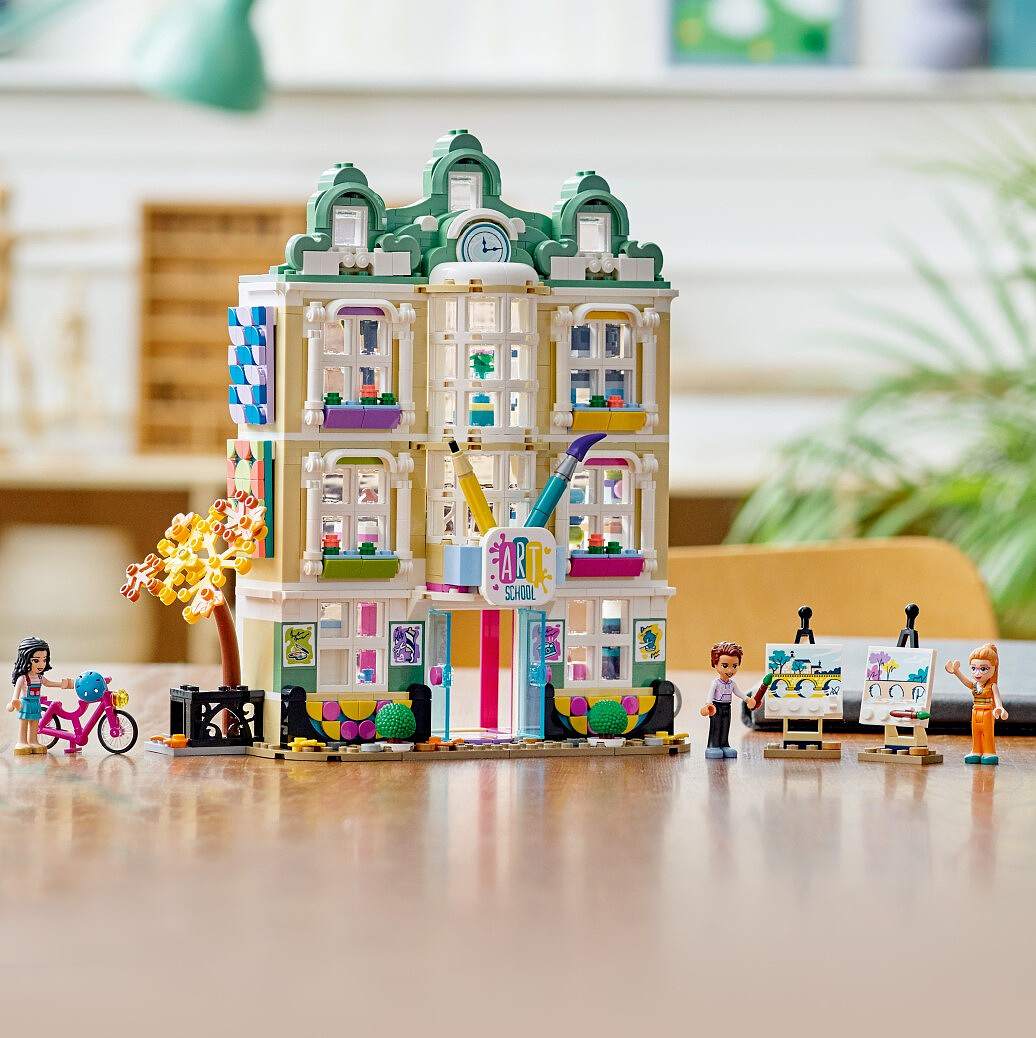 klocki-lego-friends-szkola-artystyczna-emmy-41711-8.jpg