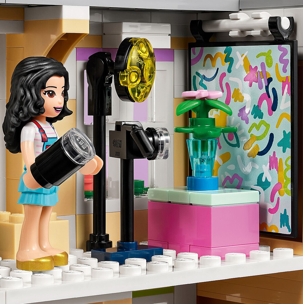 klocki-lego-friends-szkola-artystyczna-emmy-41711-3.jpg