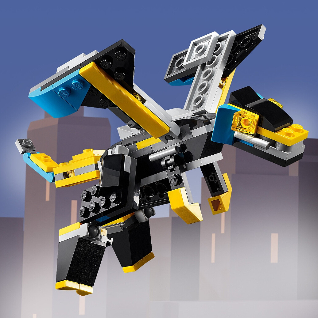 klocki-lego-creator-3w1-super-robot-31124-prezentacja-robota-2.jpg