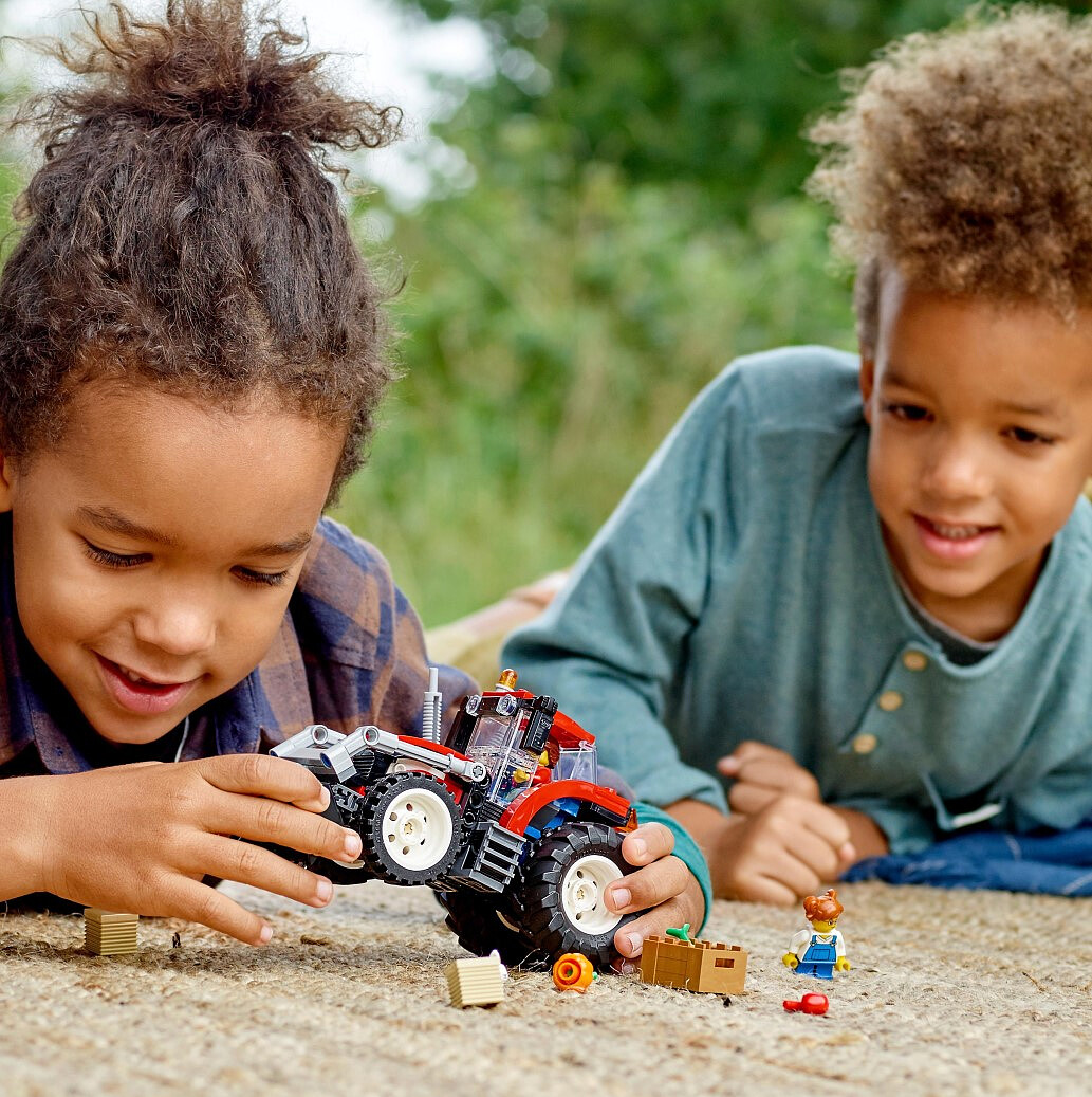 klocki-lego-city-traktor-60287-2.jpg