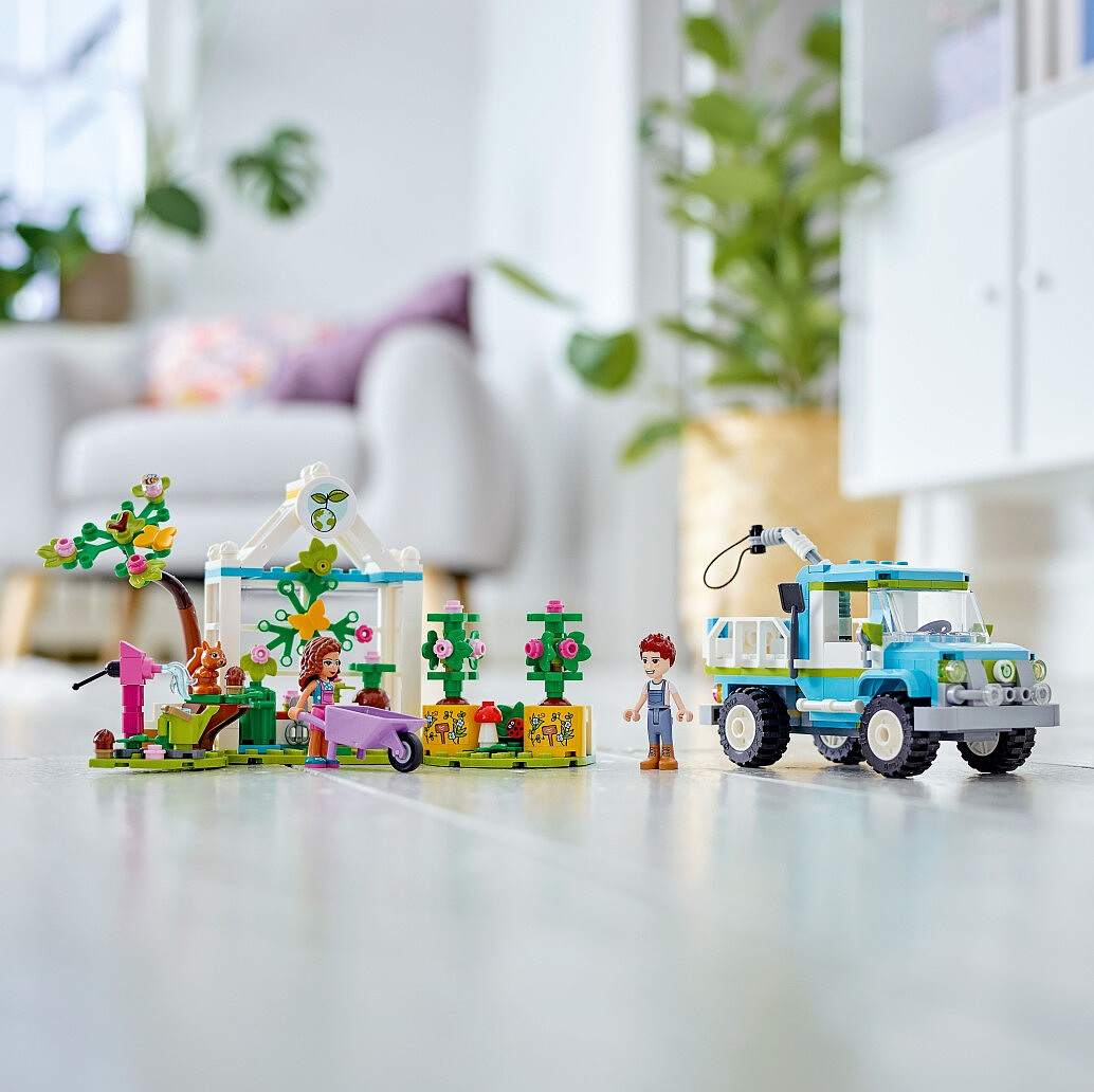 klocki-lego-friends-furgonetka-do-sadzenia-drzew-41707-5.jpg