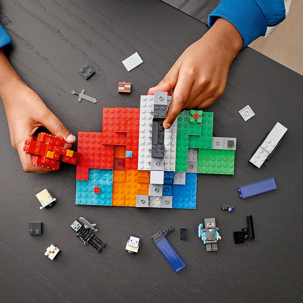 klocki-lego-minecraft-zniszczony-portal-21172-5.jpg