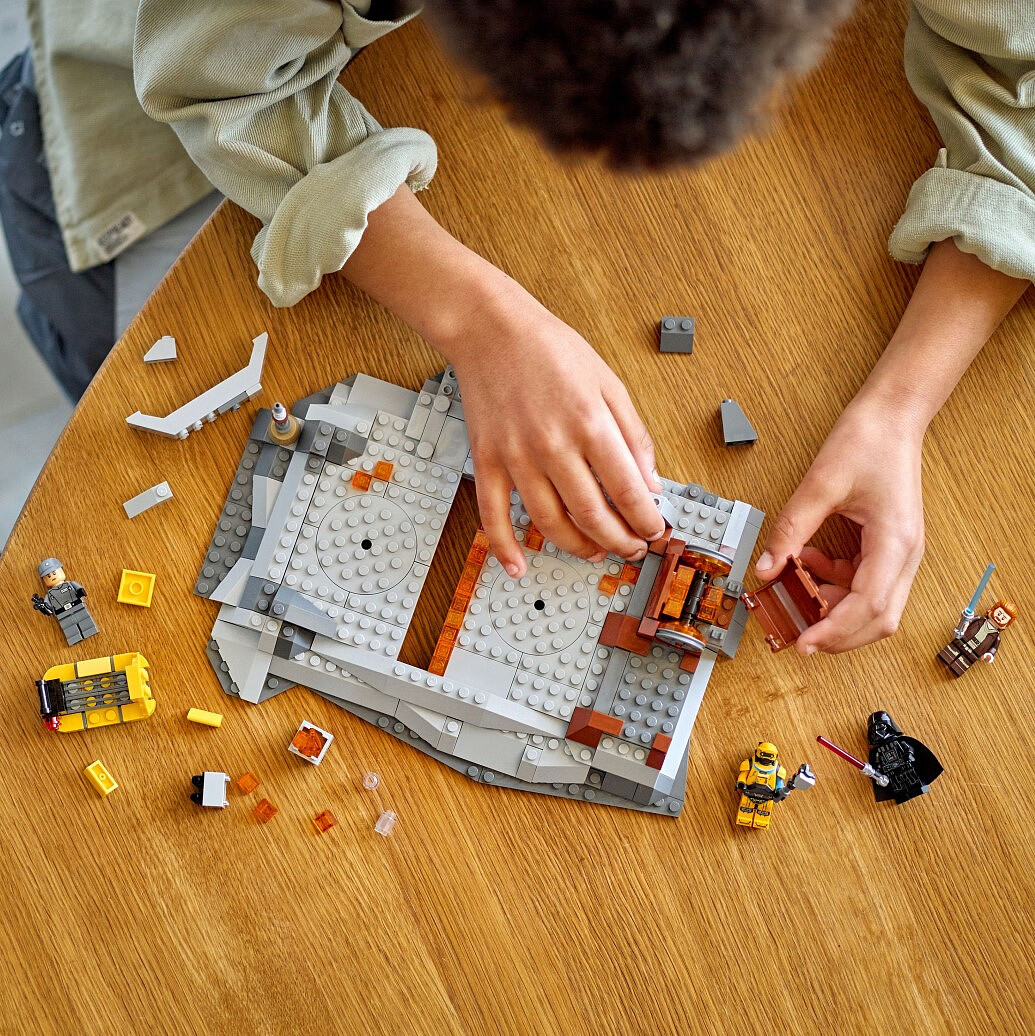 lego-star-wars-obi-wan-kenobi-vs-darth-vader-75334-8.jpg