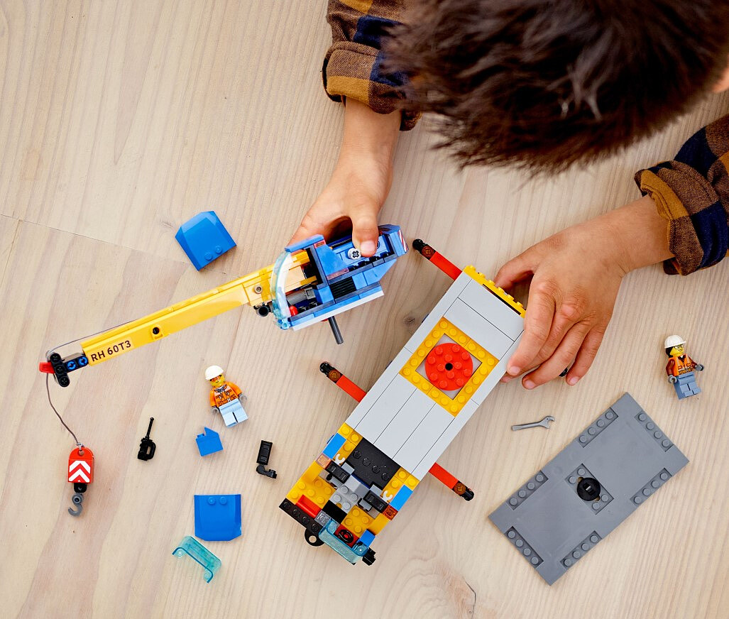 klocki-lego-city-zuraw-samochodowy-60324-zabawa3.jpg