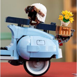 klocki-lego-icons-vespa-125-10298-akcesoria.jpg