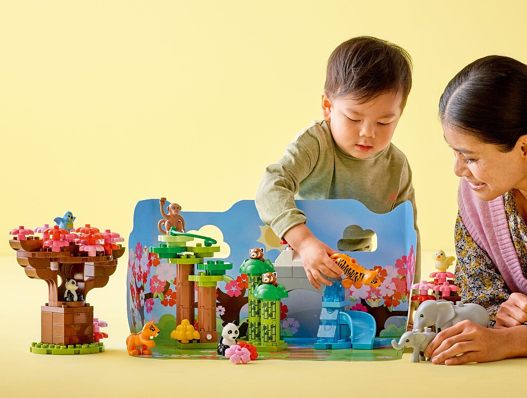 klocki-lego-duplo-dzikie-zwierzeta-azji-10974-zabawa2.jpg