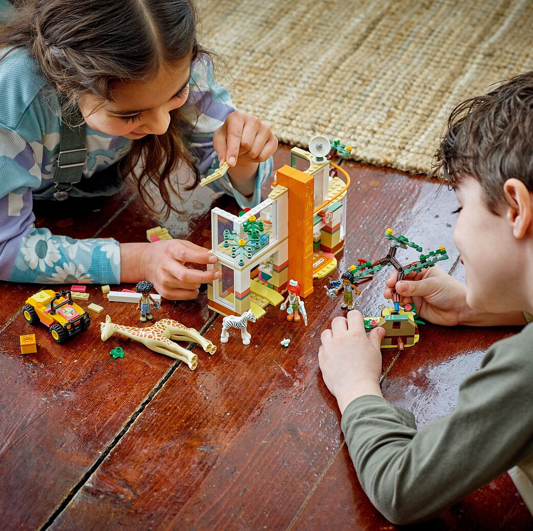 klocki-lego-friends-mia-ratowniczka-dzikich-ziwerzat-41717-6.jpg