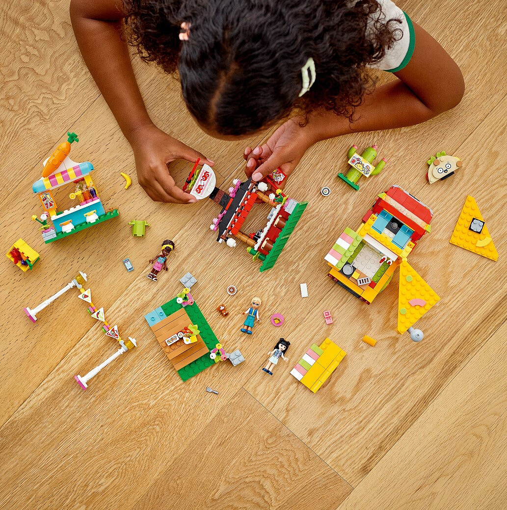 klocki-lego-friends-stragany-z-jedzeniem-41701-6.jpg