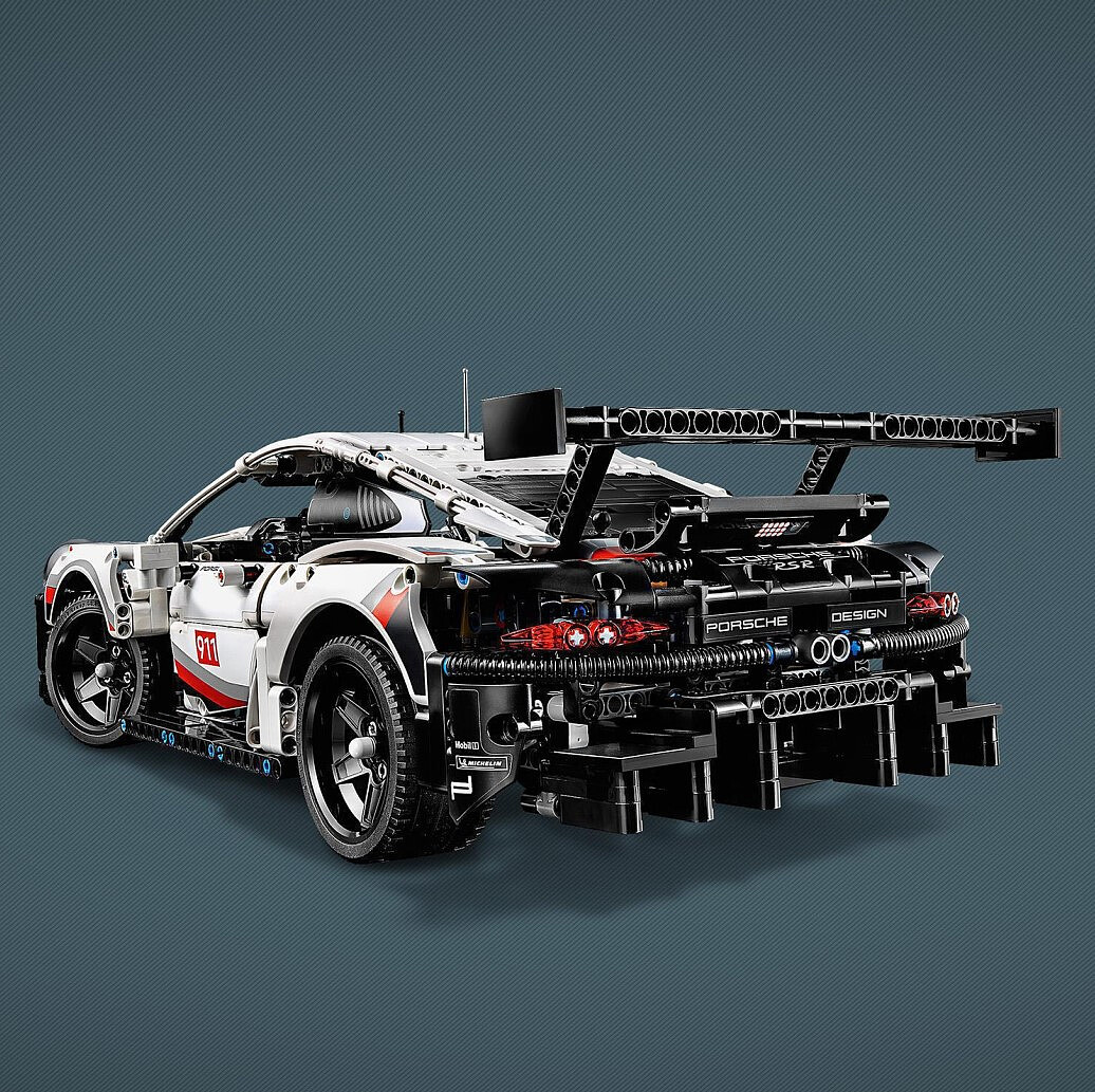 klocki-lego-technic-porsche-911-rsr-42096-11.jpg