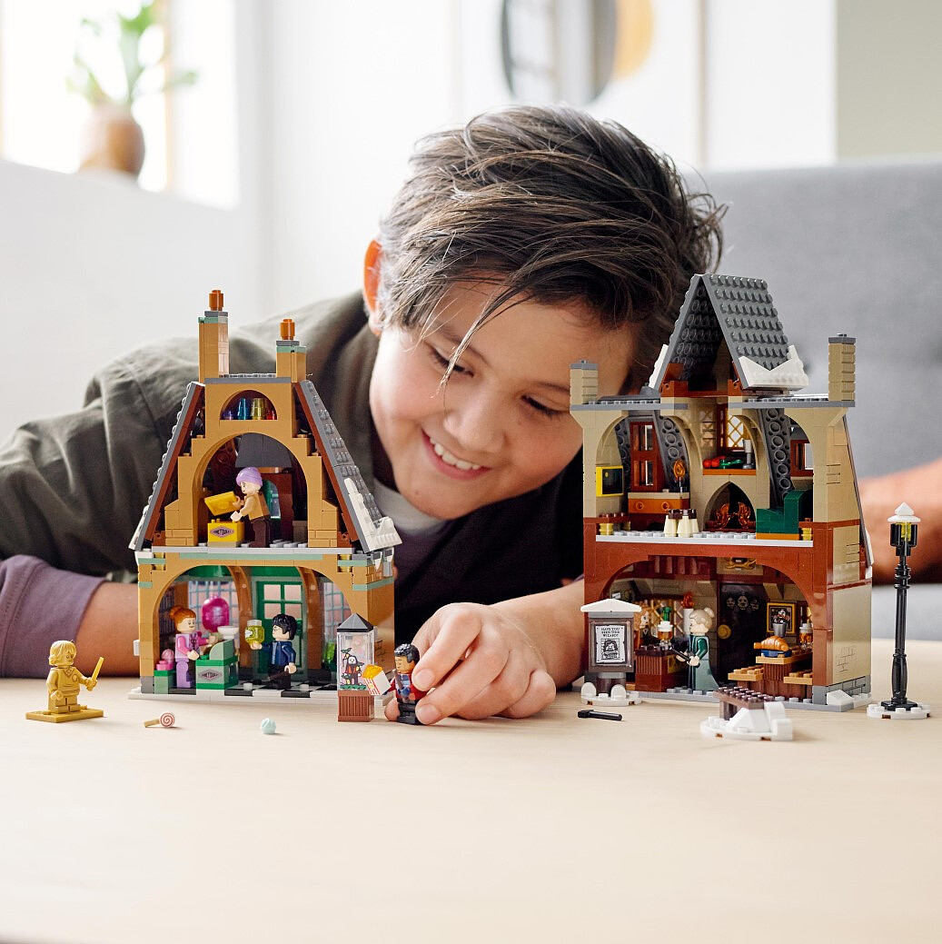 klocki-lego-harry-potter-wizyta-w-gogsmeade-76388-2.jpg