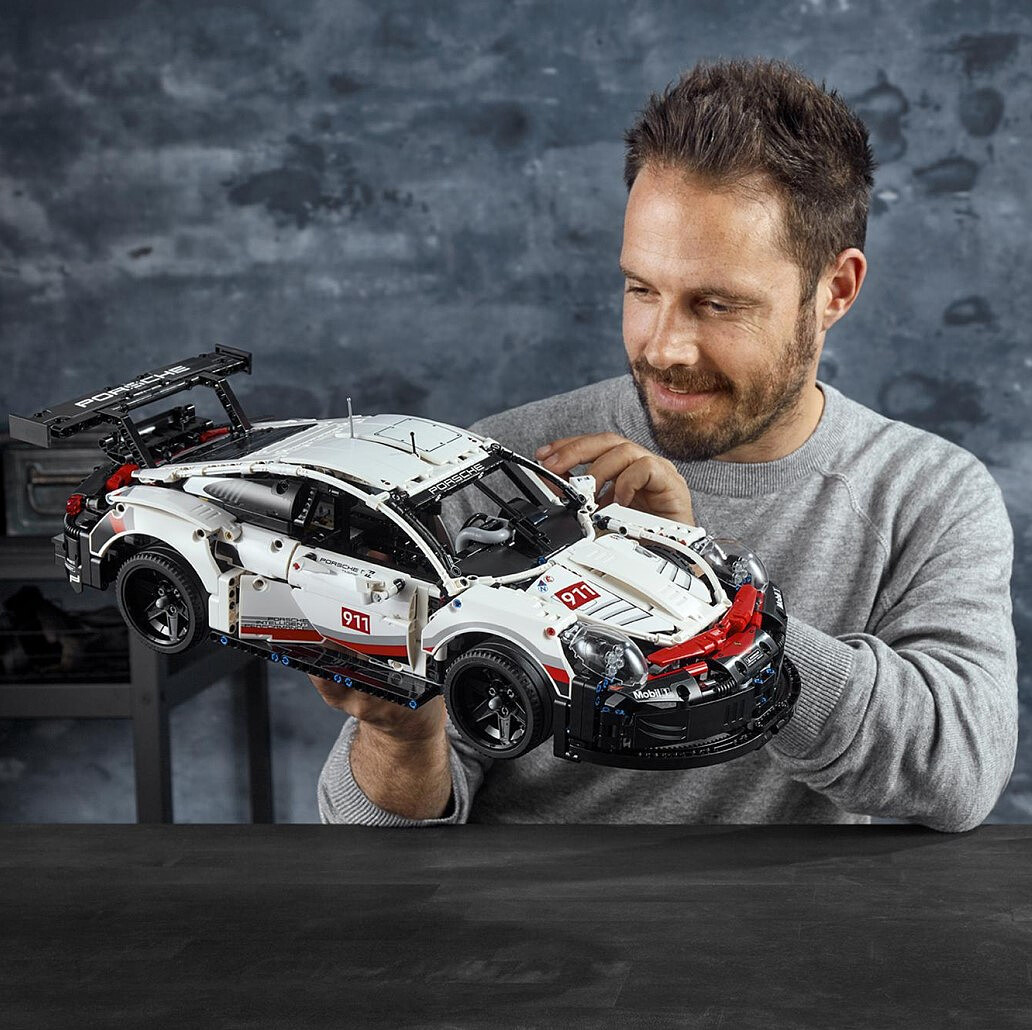 klocki-lego-technic-porsche-911-rsr-42096-12.jpg