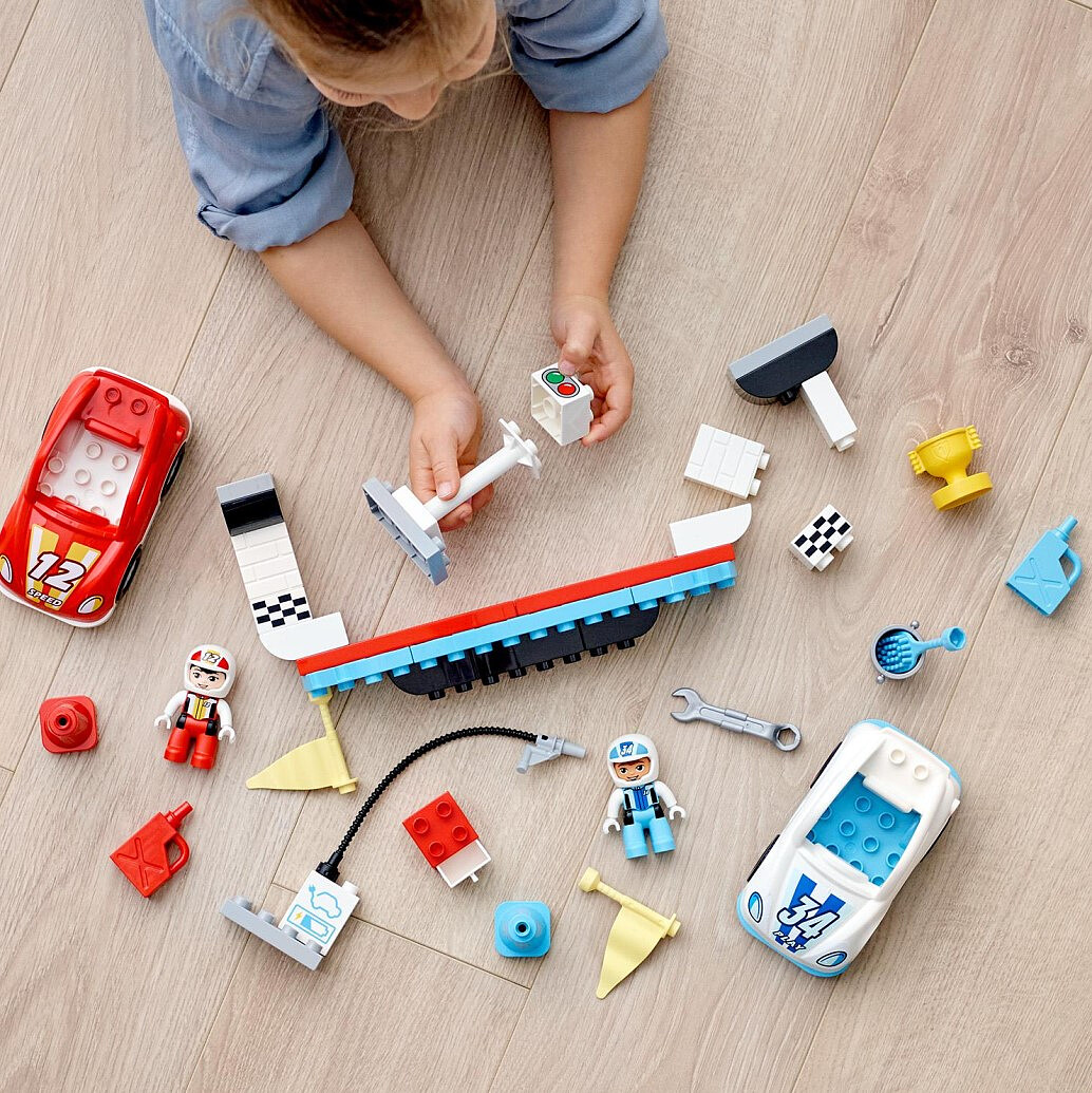 klocki-lego-duplo-samochody-wyscigowe-10947-3.jpg