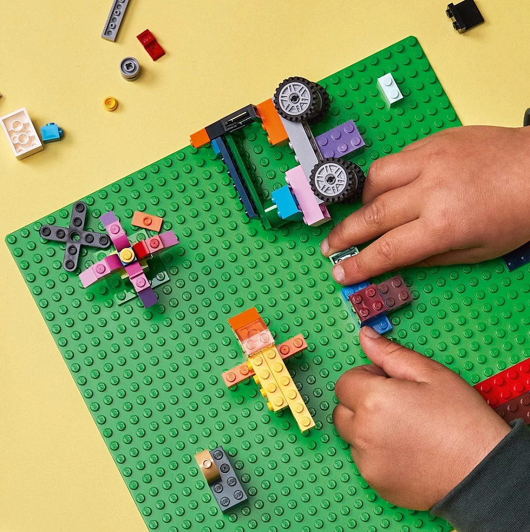 klocki-lego-classic-zielona-plytka-konstrukcyjna-11023-3.jpg