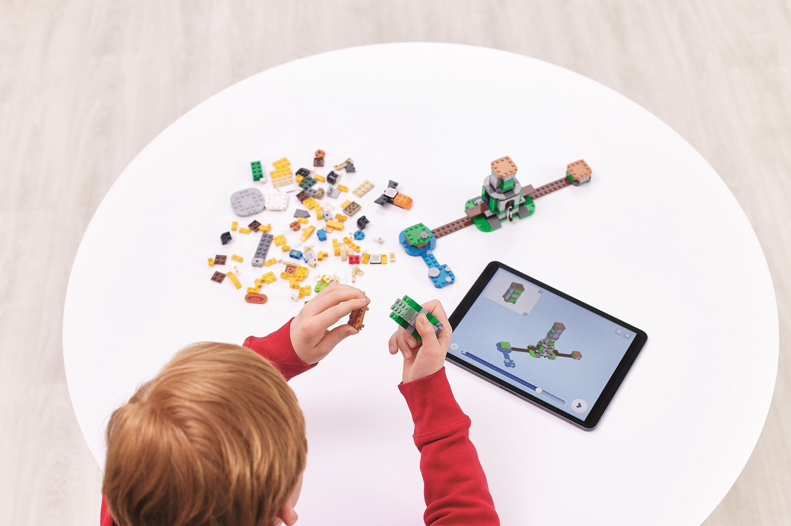 klocki-lego-super-mario-boss-sumo-bro-przewracana-wieza-71388-3.jpg