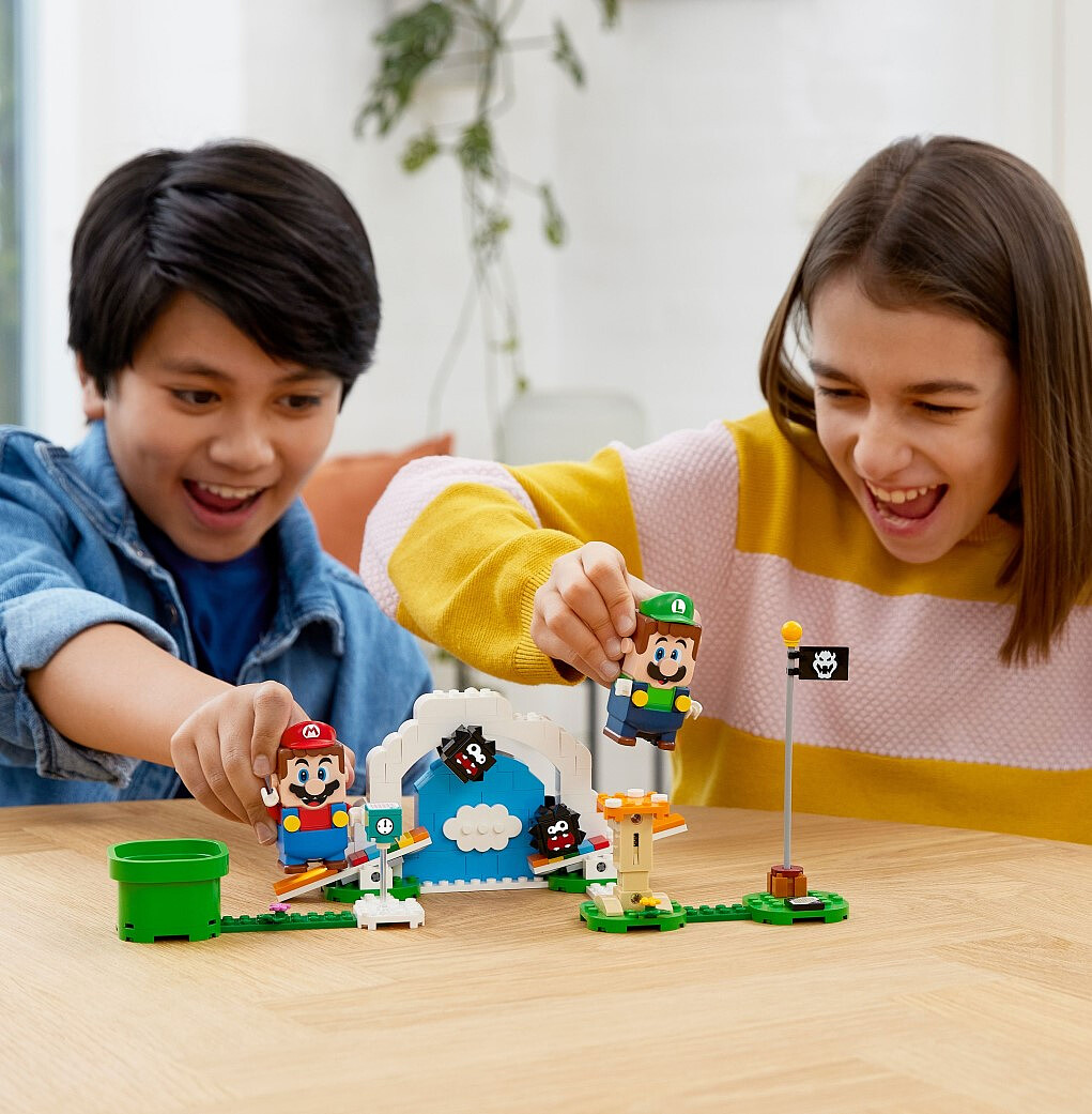 klocki-lego-super-mario-salta-fuzzyego-zestaw-rozszerzajacy-71405-zabawa.jpg