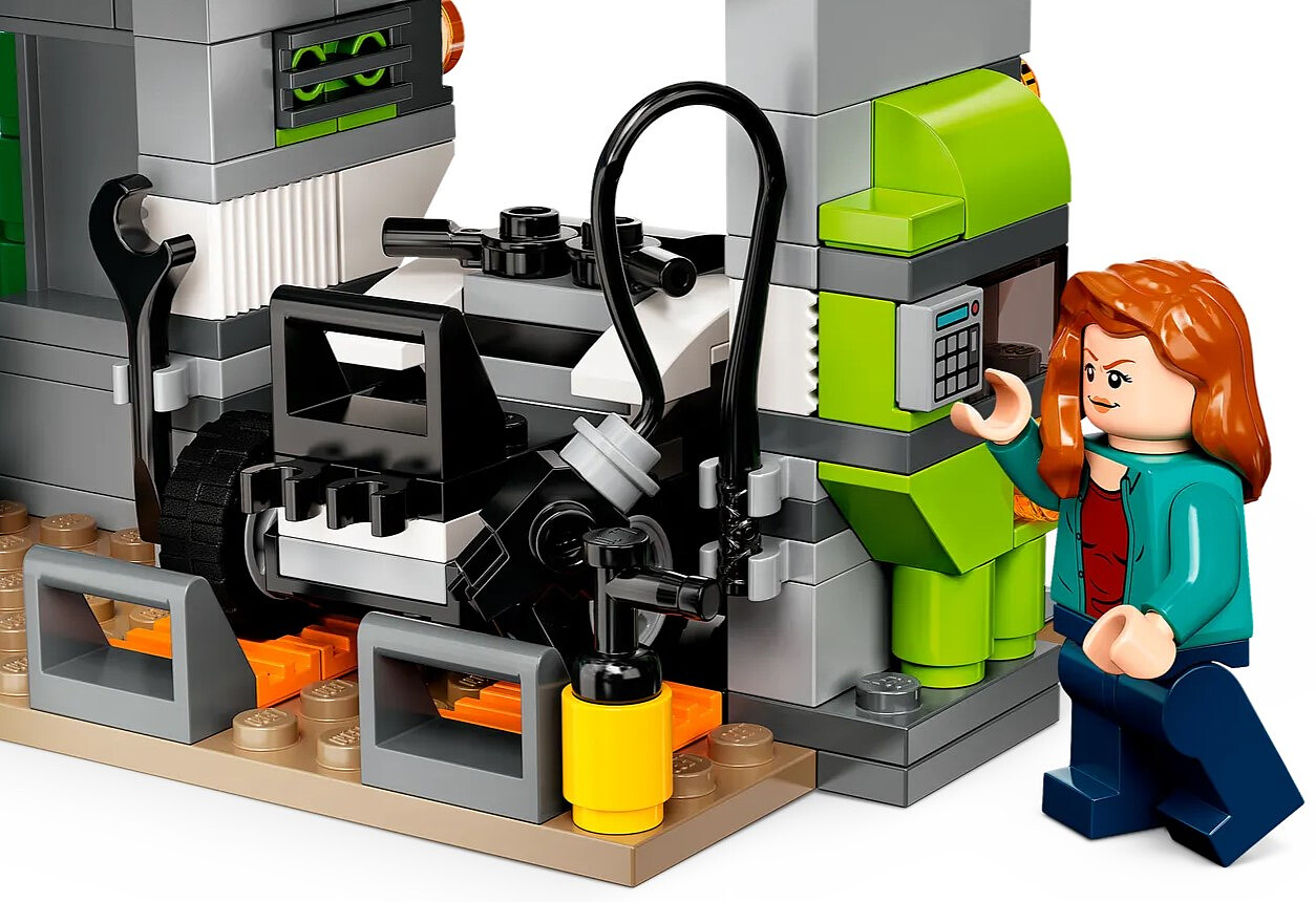 klocki-lego-jurassic-world-atak-gigantozaura-terizinozaura-76949-12.jpg