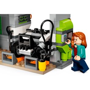 klocki-lego-jurassic-world-atak-gigantozaura-terizinozaura-76949-12.jpg