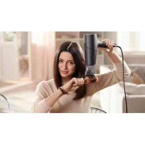 suszarka-do-w%C5%82os%C3%B3w-philips-seria-5000-bhd504-00-prezentacja3.jpg