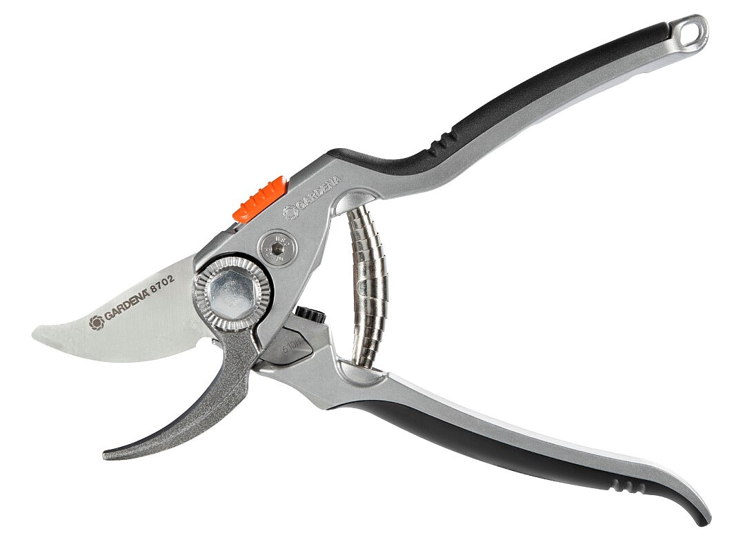 sekator-ogrodowy-gardena-premium-bp-50-8702-20-2.jpg