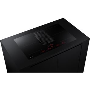 plyta-indukcyjna-samsung-nz84t9747vk-w-zabudowie.jpg