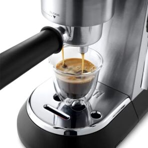 ekspres-delonghi-ec685m-2.jpg