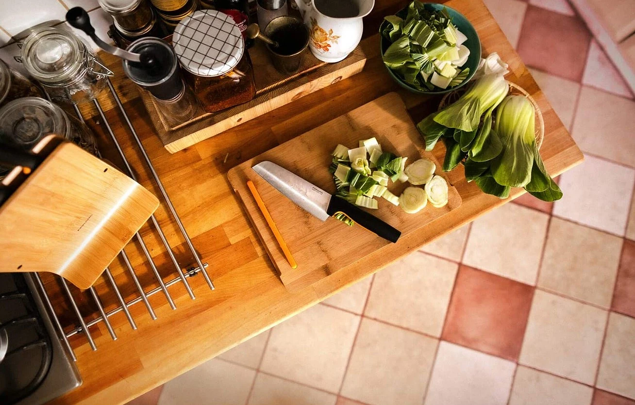 noz-santoku-fiskars-1057536.zdj3.jpg