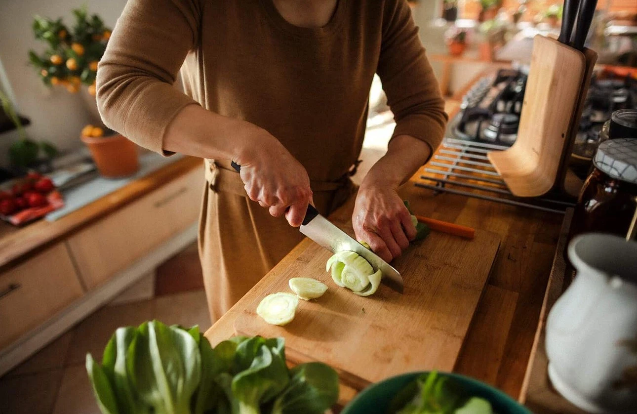 noz-santoku-fiskars-1057536.zdj2.jpg