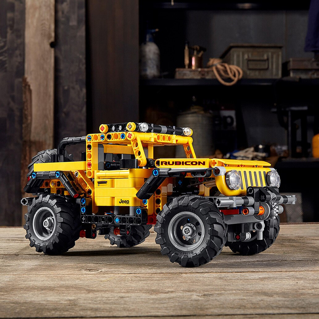 lego-technic-jeep-wrangler-42122-5.jpg