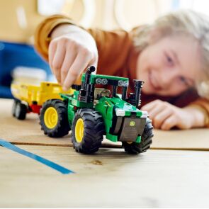 klocki-lego-technic-traktor-john-deere-9620r-4wd-42136-zdjecie5.jpg