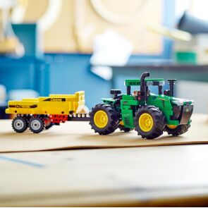 klocki-lego-technic-traktor-john-deere-9620r-4wd-42136-zdjecie4.jpg