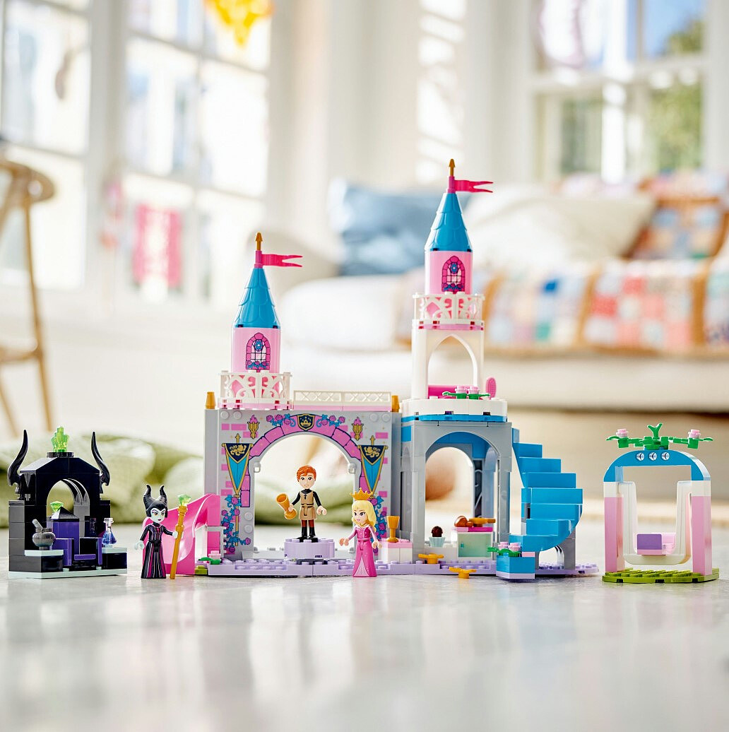 lego-disney-zamek-aurory-43211-12.jpg