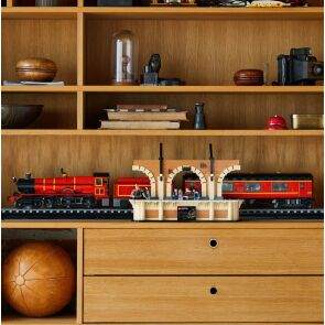 klocki-lego-harry-potter-ekspres-do-hogwartu-76405-zabawa5.jpg