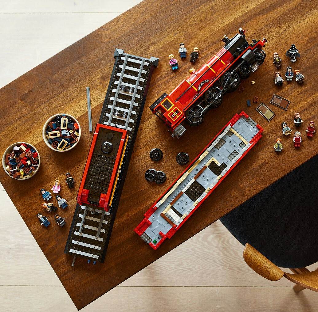 klocki-lego-harry-potter-ekspres-do-hogwartu-76405-zabawa4.jpg