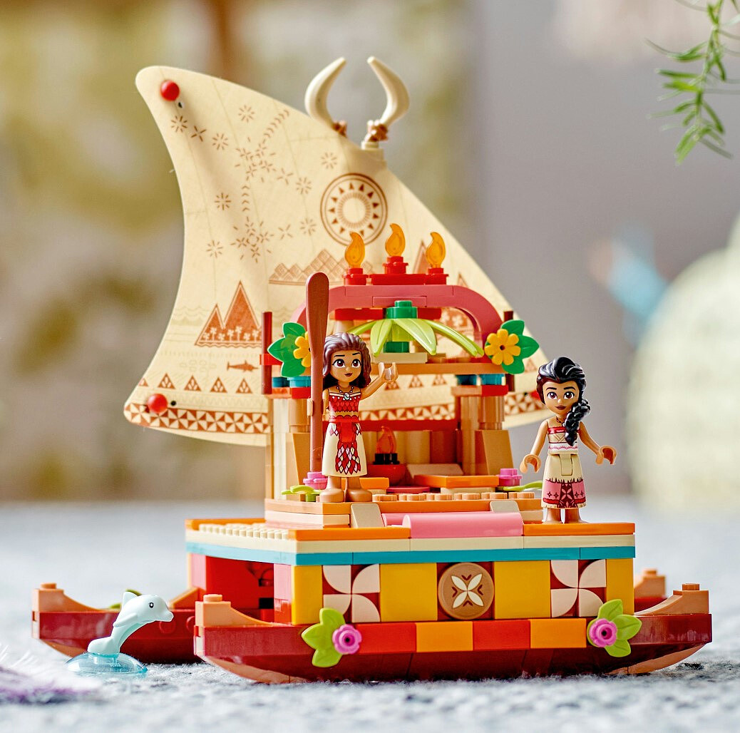 lego-disney-katamaran-vaiany-43210-13.jpg