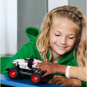 klocki-lego-technic-monster-jam-monster-mutt-dalmatian-42150.zdj7.jpg
