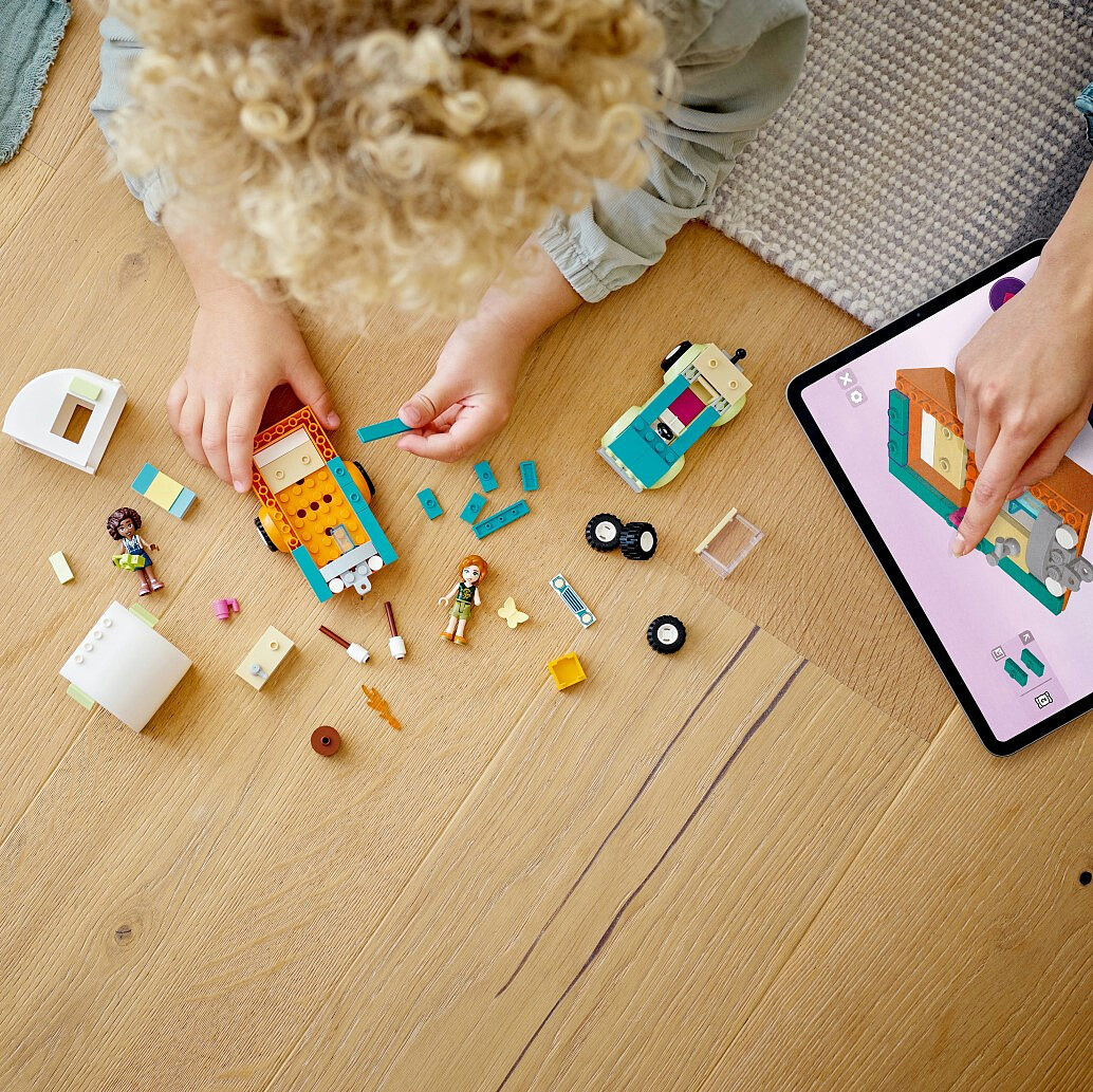 lego-friends-wakacyjna-wyprawa-na-biwak-41726-11.jpg