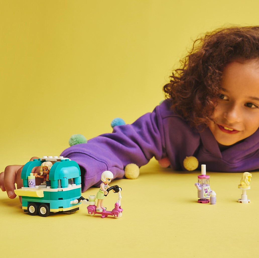 lego-mobilny-sklep-z-bubble-tea-41733-6.jpg