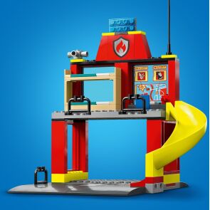 klocki-lego-city-fire-remiza-strazacka-i-woz-strazacki-60375-aranzacja2.jpg