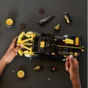 klocki-lego-technic-bolid-bugatti-42151.zdj12.jpg