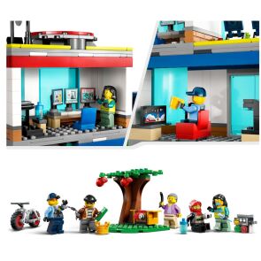 klocki-lego-city-parking-dla-pojazdow-uprzywilejowanych-60371.zdj5.jpg