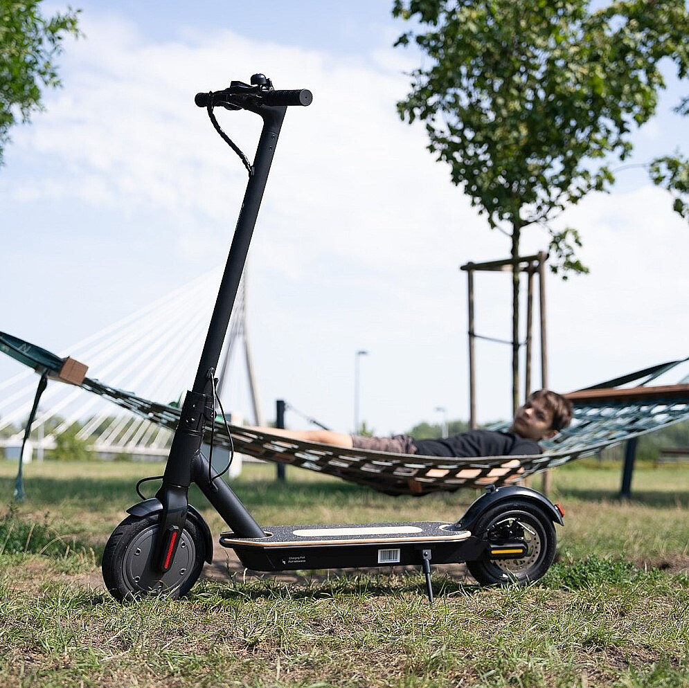 hulajnoga-elektryczna-manta-young-rider-MES801H-prezentacja-8.jpg