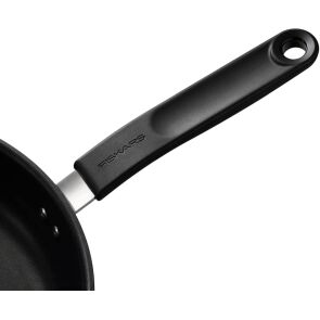 patelnia-wok-fiskars-functional-form-28-cm-raczka.jpg